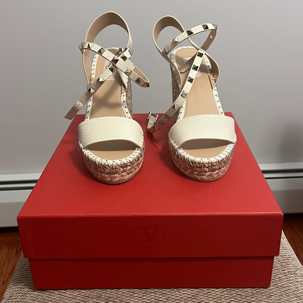 Women’s Rockstud Double Espadrille Metallic Wedge sandals.